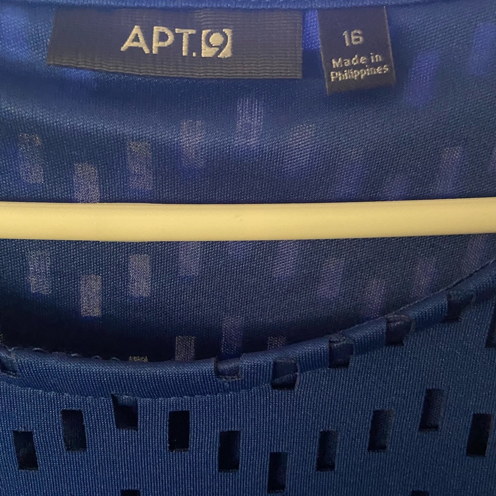 Women’s size 16 blue dress. - Picture 4 of 4